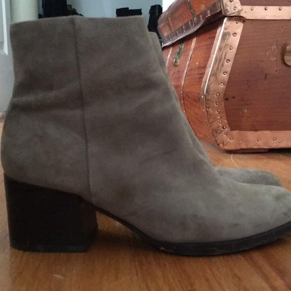 Sam Edelman block heel bootie - Picture 3 of 6